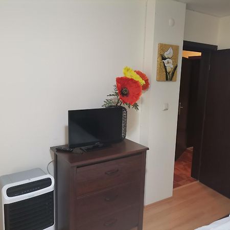 Apartment Ana/ Апартамент Ана ปอมโปโรโว ภายนอก รูปภาพ