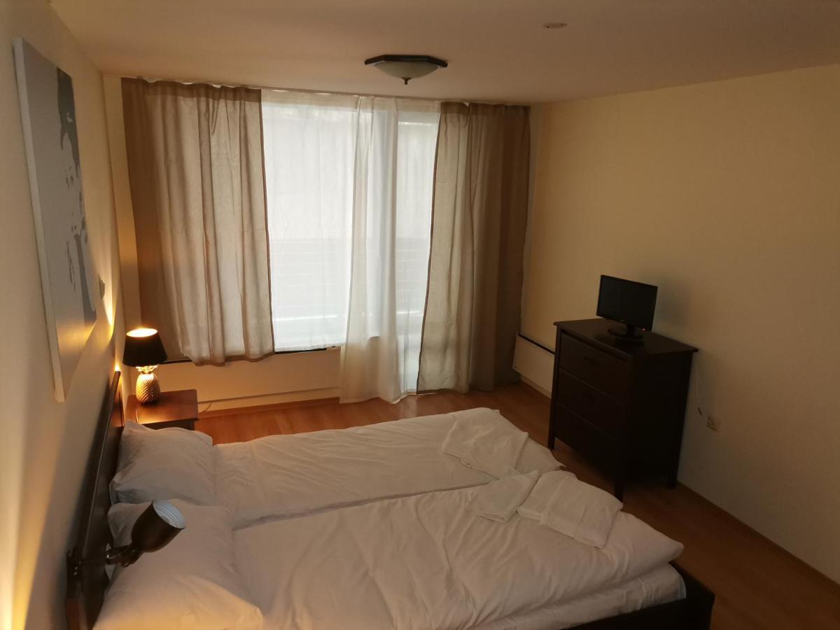 Apartment Ana/ Апартамент Ана ปอมโปโรโว ภายนอก รูปภาพ