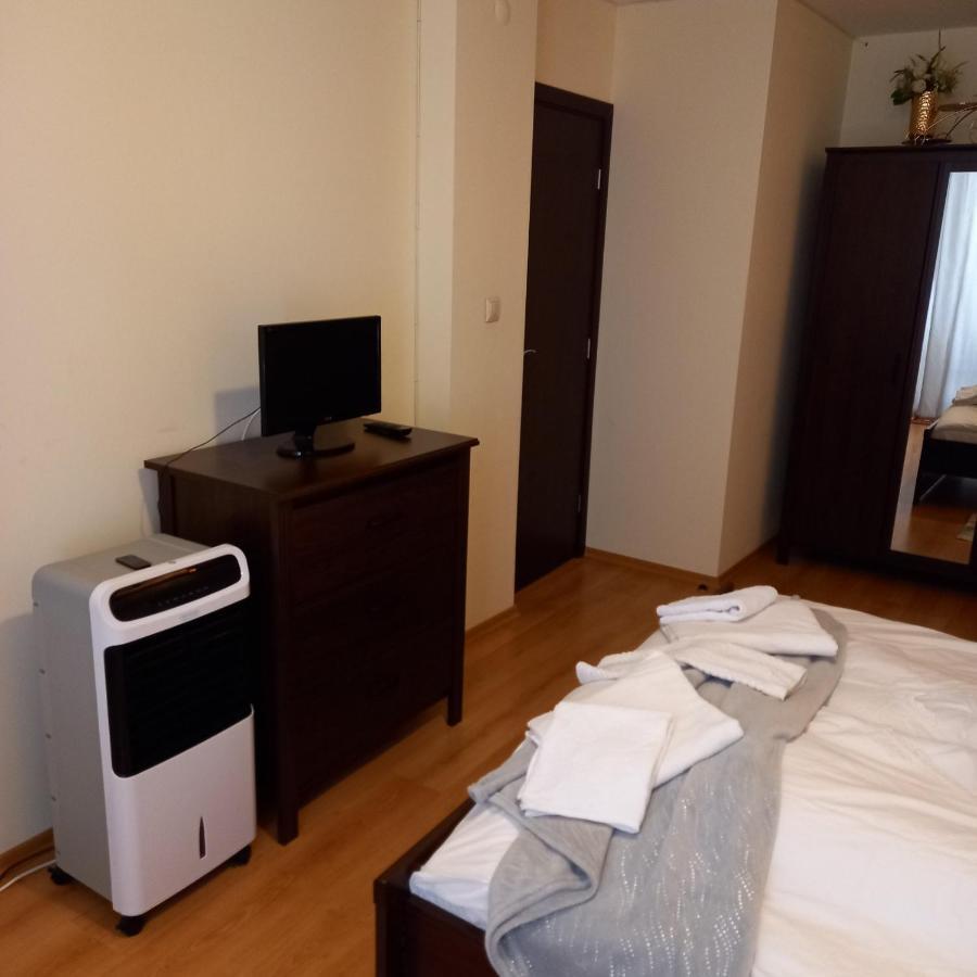Apartment Ana/ Апартамент Ана ปอมโปโรโว ภายนอก รูปภาพ